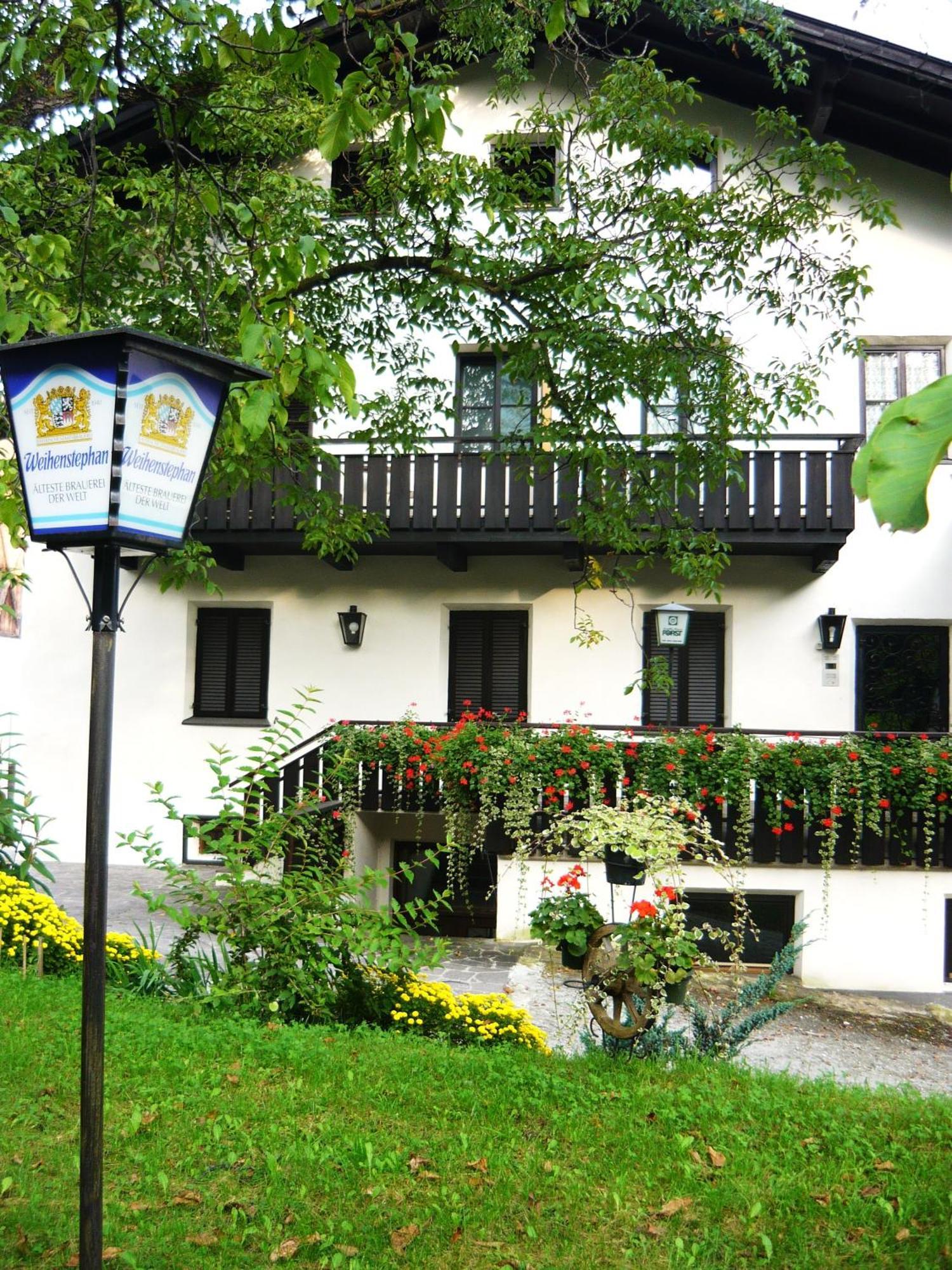 Vahrn Gasthof Goldenes Lamm מראה חיצוני תמונה